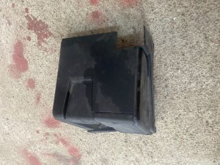 bontott FORD MONDEO IV Akkumulátor Fedél