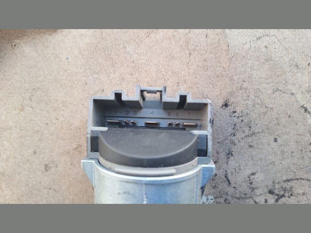 bontott FORD MONDEO IV Gyújtáskapcsoló Házzal