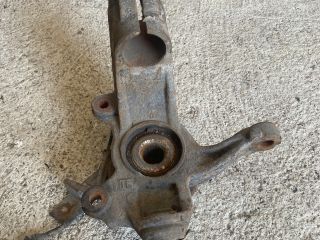 bontott FORD MONDEO IV Jobb első Csonkállvány