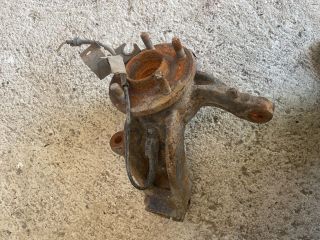 bontott FORD MONDEO IV Jobb első Csonkállvány