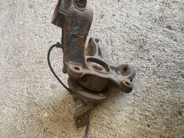 bontott FORD MONDEO IV Jobb első Csonkállvány