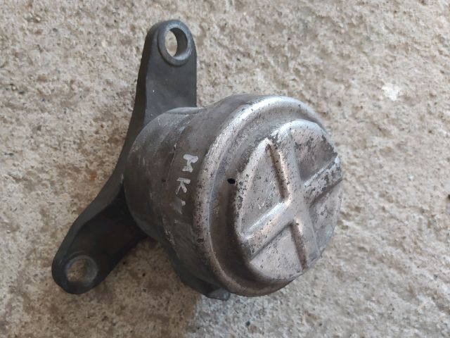 bontott FORD MONDEO IV Motor Tartó Bak Jobb