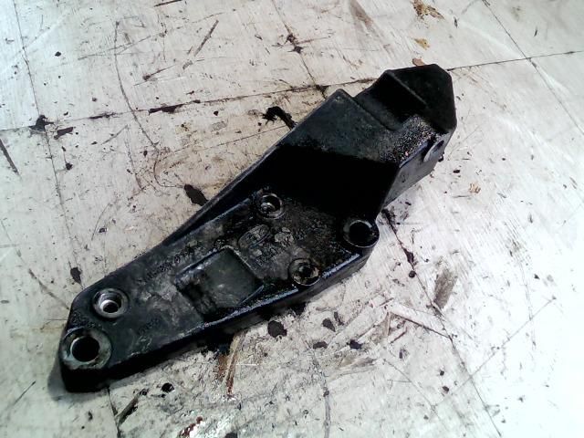 bontott FORD MONDEO IV Szíjfeszítő Görgő