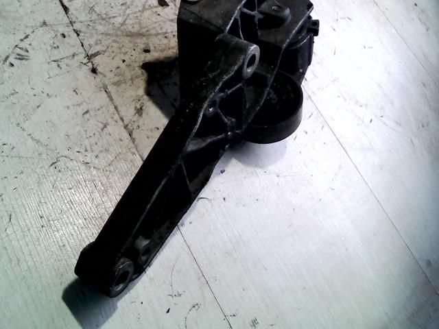 bontott FORD MONDEO IV Szíjfeszítő Görgő