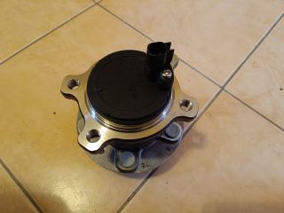 bontott FORD MONDEO IV Hátsó Kerékagy (Pozíciófüggetlen)