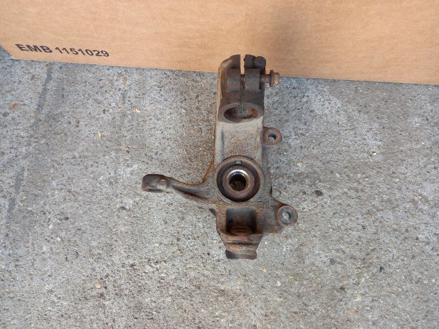 bontott FORD MONDEO IV Bal első Csonkállvány Kerékaggyal