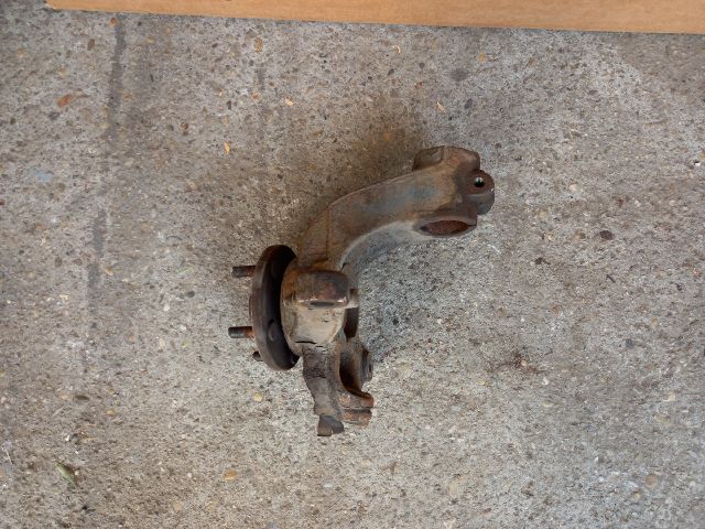 bontott FORD MONDEO IV Bal első Csonkállvány Kerékaggyal