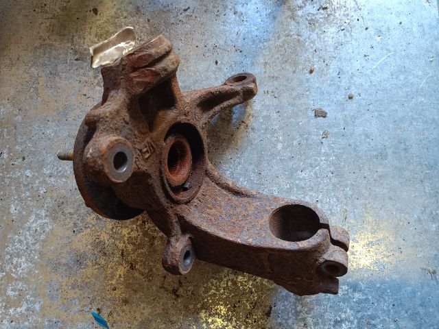 bontott FORD MONDEO IV Bal első Csonkállvány