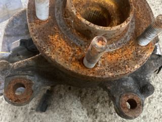 bontott FORD MONDEO IV Bal első Csonkállvány