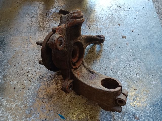 bontott FORD MONDEO IV Bal első Csonkállvány