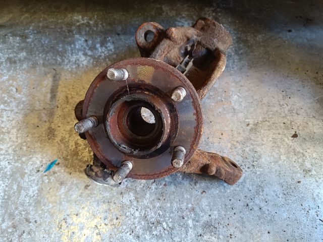 bontott FORD MONDEO IV Bal első Csonkállvány