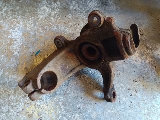 bontott FORD MONDEO IV Bal első Csonkállvány