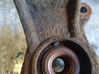 bontott FORD MONDEO IV Bal első Csonkállvány