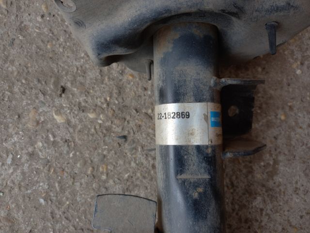 bontott FORD MONDEO IV Bal első Gólyaláb (Lengécsillapító, Rugó)