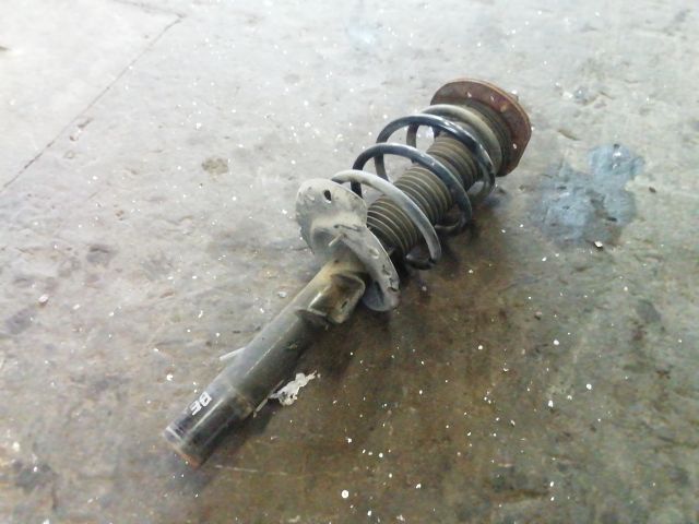 bontott FORD MONDEO IV Bal első Gólyaláb (Lengécsillapító, Rugó)