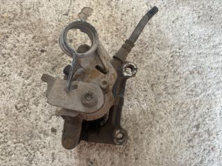 bontott FORD MONDEO IV Bal hátsó Féknyereg Munkahengerrel