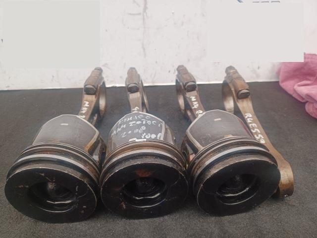 bontott FORD MONDEO IV Dugattyú