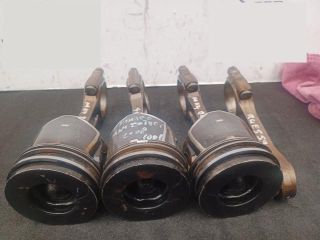 bontott FORD MONDEO IV Dugattyú