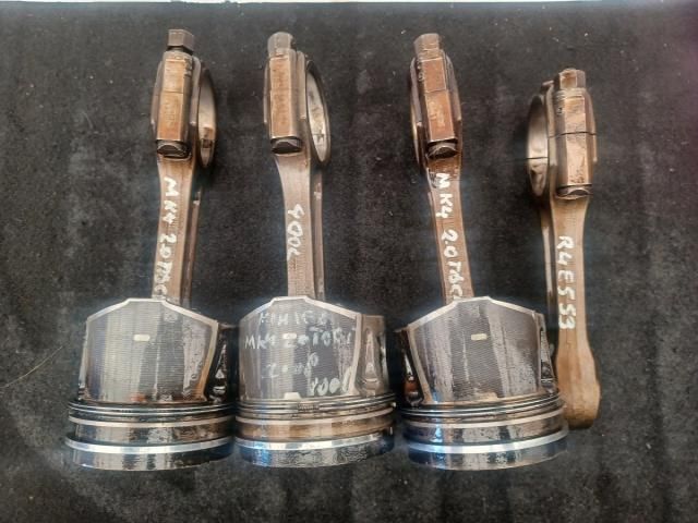 bontott FORD MONDEO IV Dugattyú