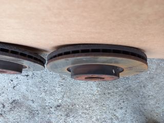 bontott FORD MONDEO IV Első Pár Féktárcsa