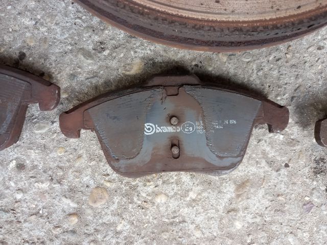 bontott FORD MONDEO IV Első Pár Féktárcsa