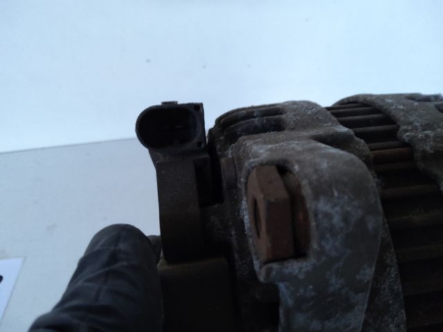 bontott FORD MONDEO IV Generátor