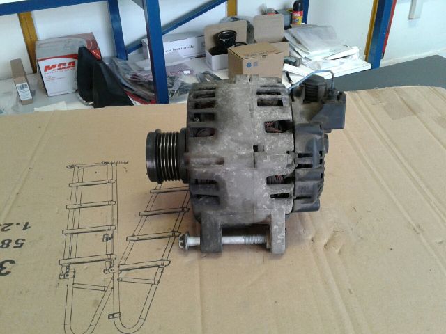 bontott FORD MONDEO IV Generátor