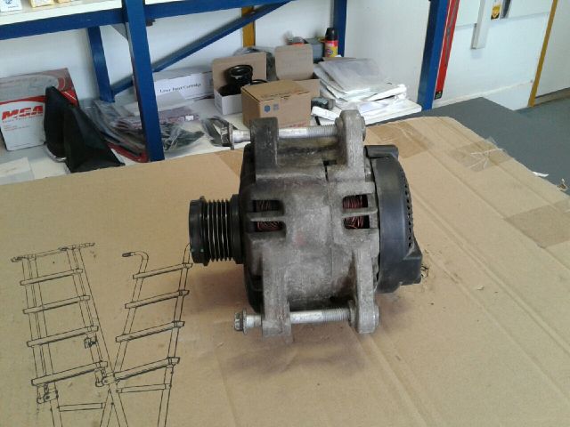 bontott FORD MONDEO IV Generátor