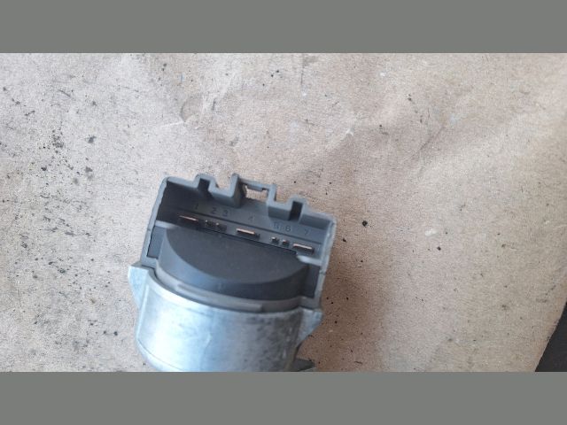 bontott FORD MONDEO IV Gyújtáskapcsoló Házzal