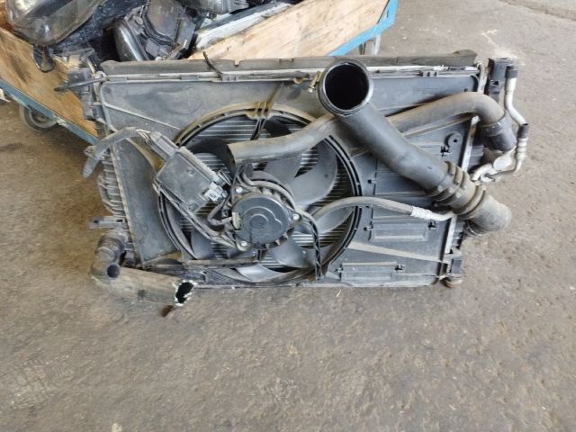 bontott FORD MONDEO IV Hűtő Ventilátor(ok), Radiátor(ok) Szett