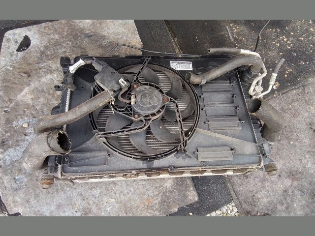 bontott FORD MONDEO IV Hűtő Ventilátor(ok), Radiátor(ok) Szett