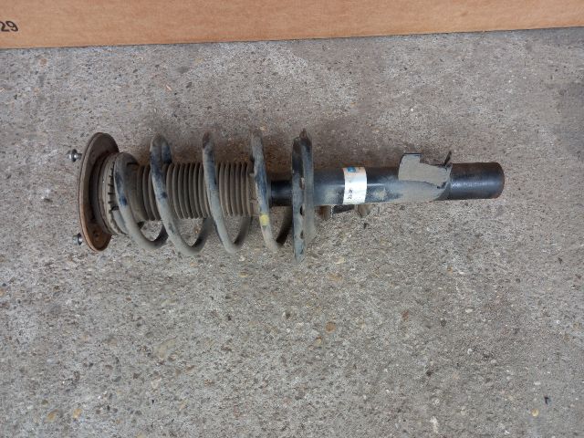 bontott FORD MONDEO IV Jobb első Gólyaláb (Lengécsillapító, Rugó)