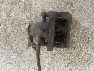 bontott FORD MONDEO IV Jobb hátsó Féknyereg Munkahengerrel