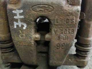 bontott FORD MONDEO IV Jobb hátsó Féknyereg Munkahengerrel