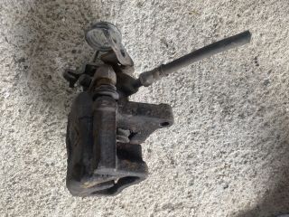 bontott FORD MONDEO IV Jobb hátsó Féknyereg Munkahengerrel