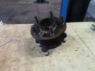 bontott FORD MONDEO IV Jobb hátsó Kerékagy