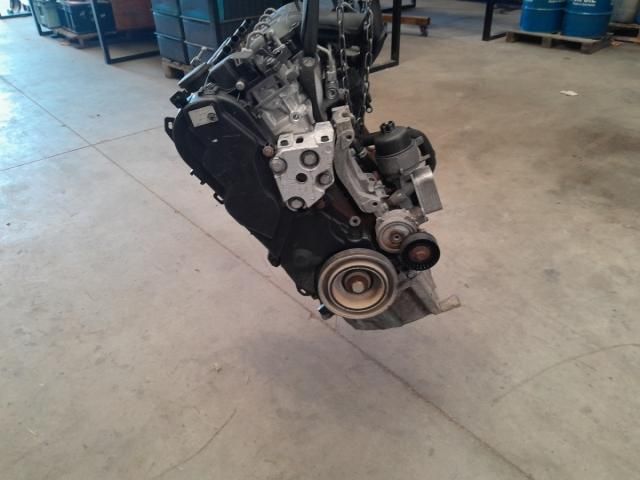 bontott FORD MONDEO IV Motor (Fűzött blokk hengerfejjel)