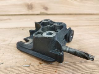 bontott FORD MONDEO IV Motor Tartó Bak (Fém)