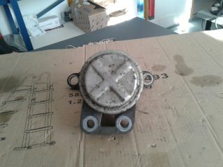 bontott FORD MONDEO IV Motor Tartó Bak Jobb