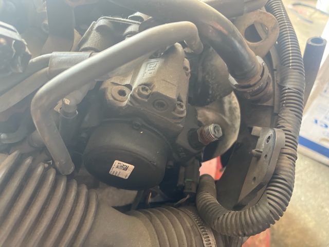 bontott FORD MONDEO IV Nagynyomású Szivattyú