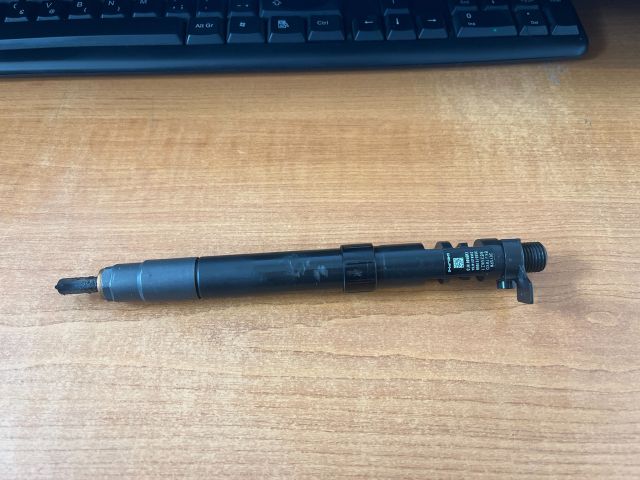 bontott FORD MONDEO IV Porlasztó (1 db)