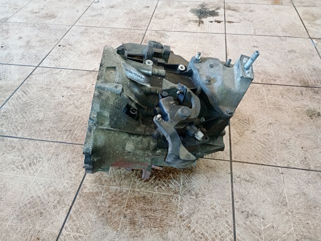 bontott FORD MONDEO IV Váltó (Mechanikus)