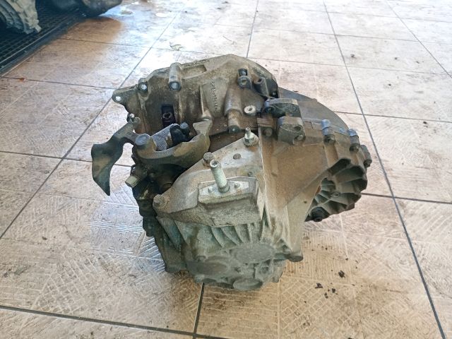 bontott FORD MONDEO IV Váltó (Mechanikus)