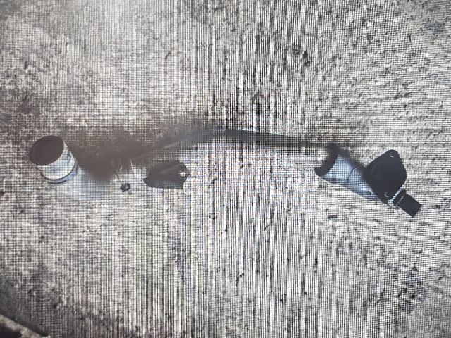 bontott FORD MONDEO IV Vízhűtő Cső Alsó