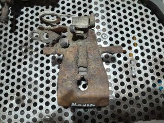 bontott FORD MONDEO IV Bal hátsó Féknyereg Munkahengerrel