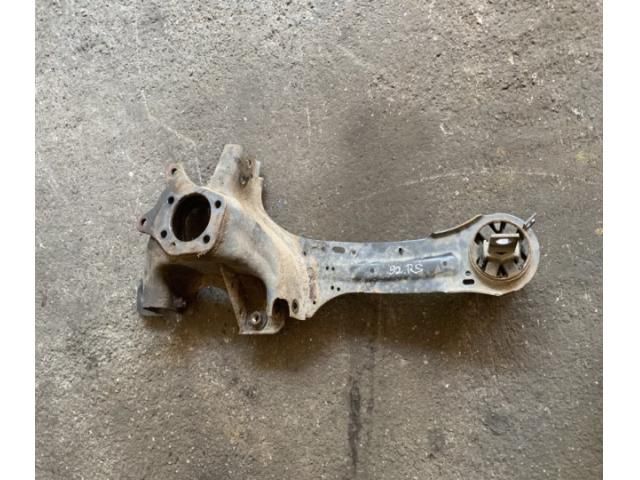 bontott FORD MONDEO IV Jobb hátsó Csonkállvány