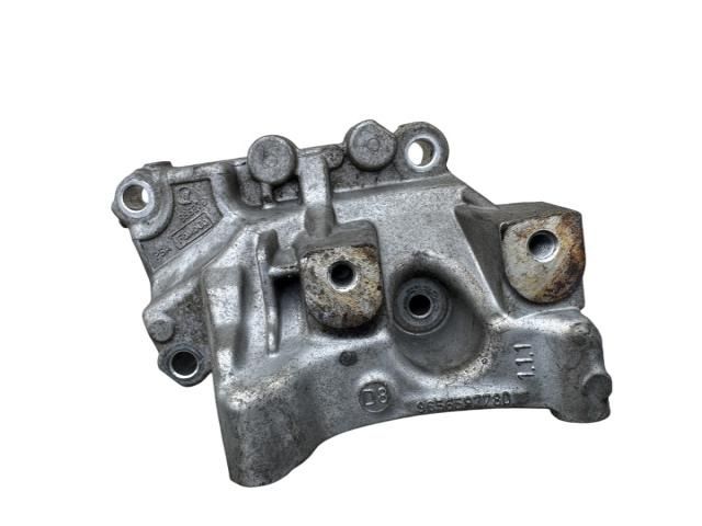 bontott FORD MONDEO IV Motor Tartó Bak (Pozíciófüggetlen)
