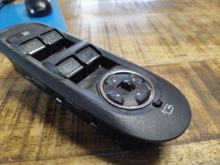 bontott FORD MONDEO IV Ablakemelő és Tükör Kapcsoló