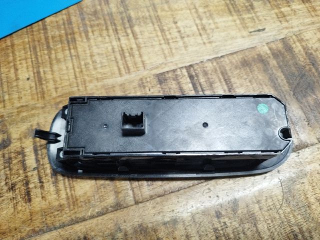 bontott FORD MONDEO IV Ablakemelő és Tükör Kapcsoló