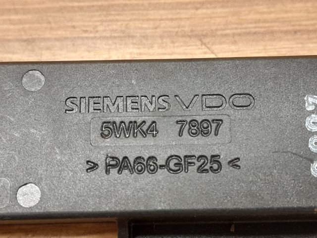 bontott FORD MONDEO IV Antenna Erősítő